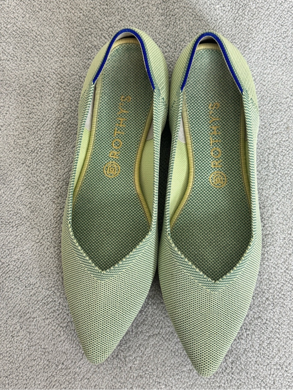 Comfortable Rothy's Light Green Pointed Knit Flats with Blue Accent